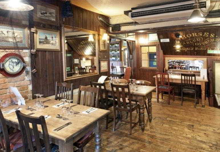 Antelope by Greene King Inns Poole Restaurant bilde